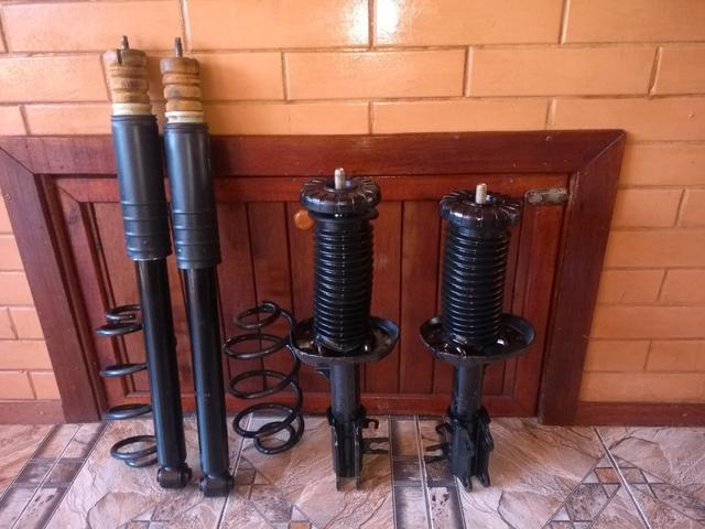 Kit completo de amortecedores seminovos Spin/Cobalt/Onix