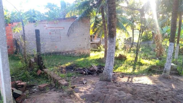 Vendo sítio 630m² com 2 casas 21m x 30m - Foto 2