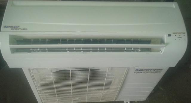 Ar-condicionado, Split, Springer Carrier , 12.000Btus, semi-nova, garantia de 90 dias
