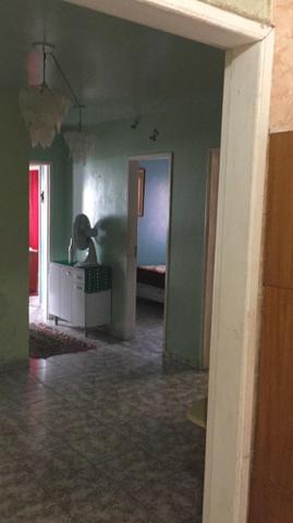 Casa com terreno 360m² - Aceito carro como parte de pagamento - Foto 2