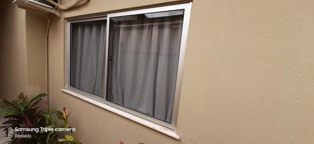 Esquadria de aluminio