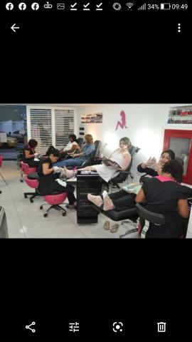 Vaga pra profissional na área da beleza região sitio cercado - Foto 2