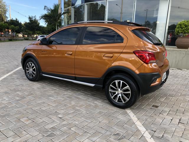 Onix 1.4 Activ Zero ipva Pago - Foto 3