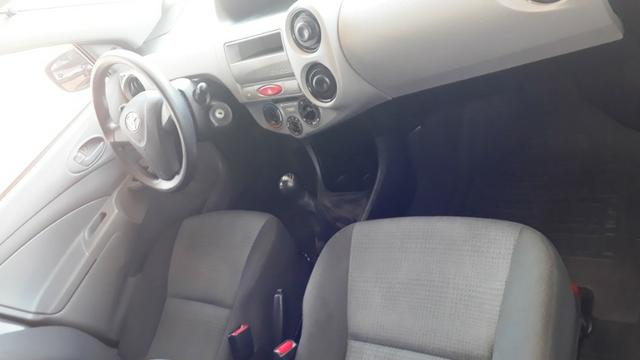Toyota Etios 1.3 X hatch 2013/13 novo - Foto 6