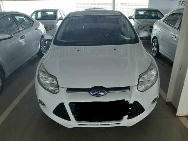 Vendo ou troco Ford Focus Sedan Titanium Automatizado 2.0 2015 77.200 km R$49.900,00 - Foto 2