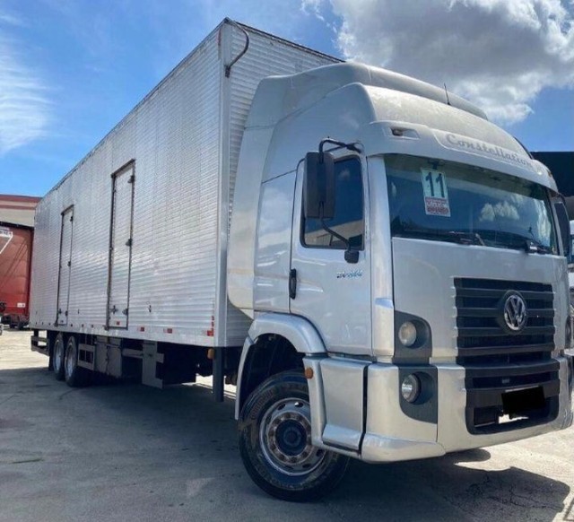 CAMINHÃO VW 24 250 6X2 2011
