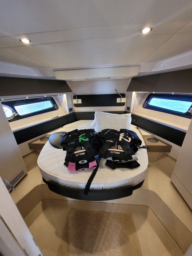 Azimut 560- 2020 x2 Volvo D11 725 HP ñ Sedna Cabrasmar Intermarine Triton Real - Foto 15