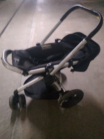 Carrinho Quinny buzz xtra com base e bebe conforto maxi cosi - Artigos  infantis - Setor Noroeste, Brasília 1017400677 | OLX