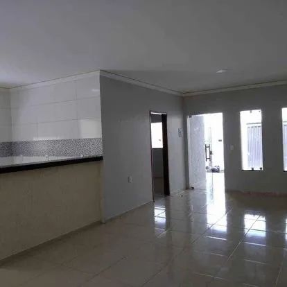 Casa para venda tem 175 metros quadrados com 3 quartos em Feu Rosa - Serra - Espírito Sant