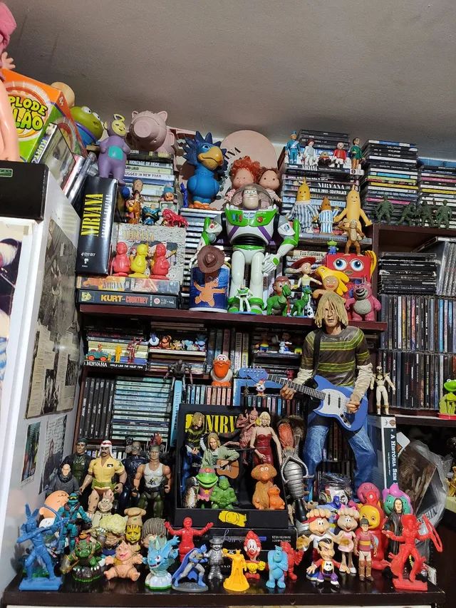 Brinquedos comuns e raros Rambo familia dinossauro DC Marvel