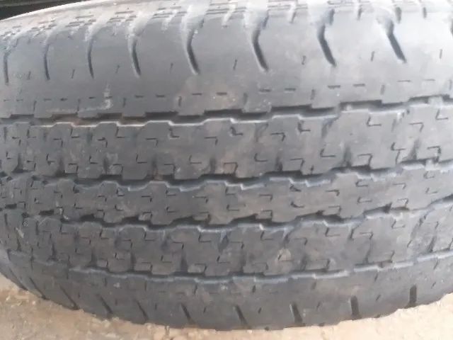 Pneu Camionete 265/70 R16 Bridgestone - Foto 2