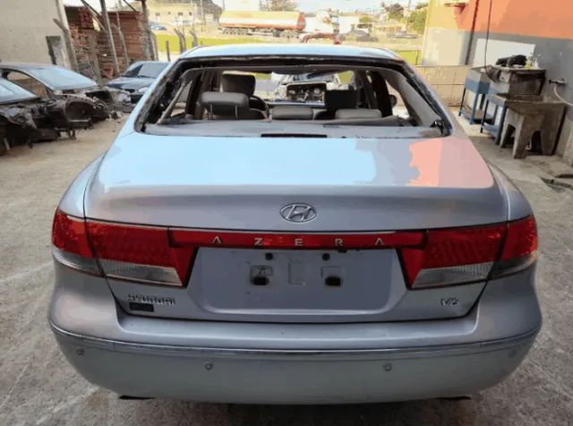 Sucata Hyundai Azera 2010 GLS 3.3 V6 245cv - Foto 5