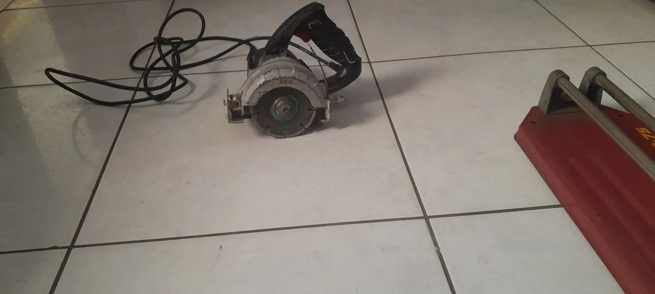 SERRA DE CORTE SKIL ( MAKITA)