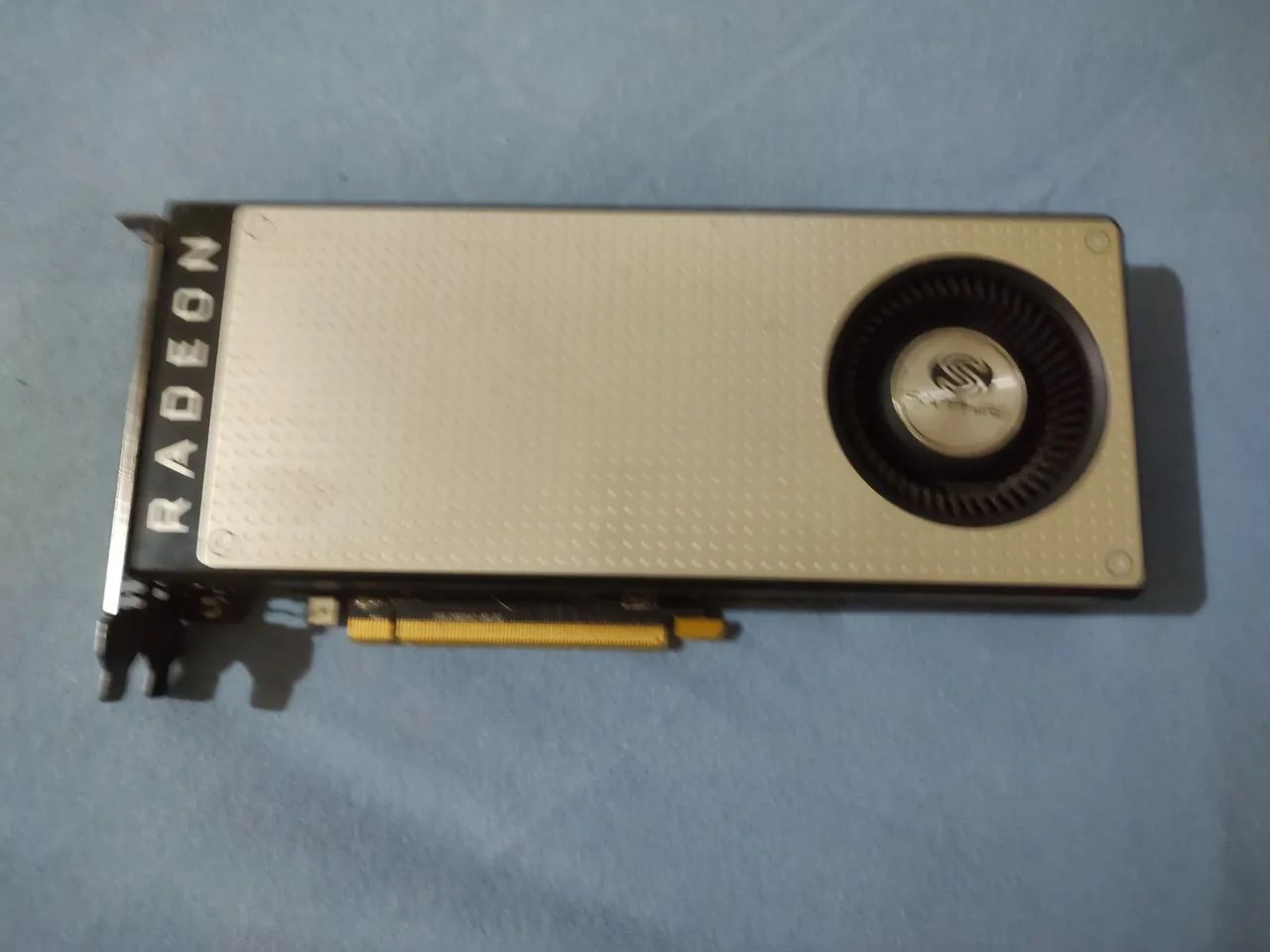 Placa de Vídeo AMD Radeon HD RX 470 4GB