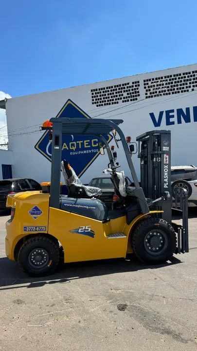 EMPILHADEIRA PLASNOX| DIESEL| NOVA | 2.5T |TORRE DUPLEX  - Foto 4