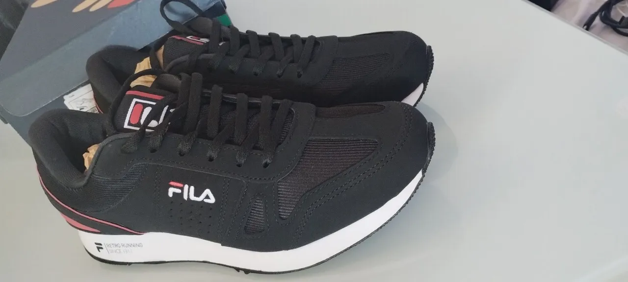 Tênis Fila Preto Retro Running - Novo