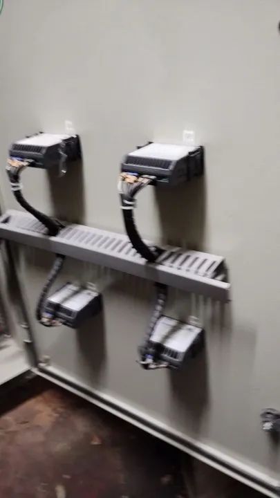 Quadro de Distribuição Elétrica Completo - Foto 5