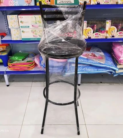 Banqueta Alta Preta Com Assento Preto