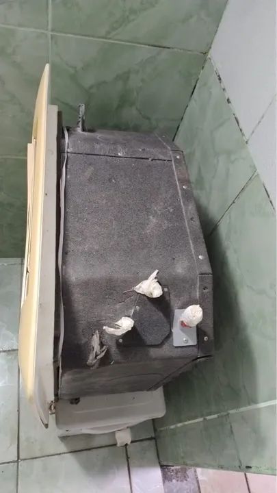 Vendo ou troco por inverter de 12mil BTU  - Foto 5