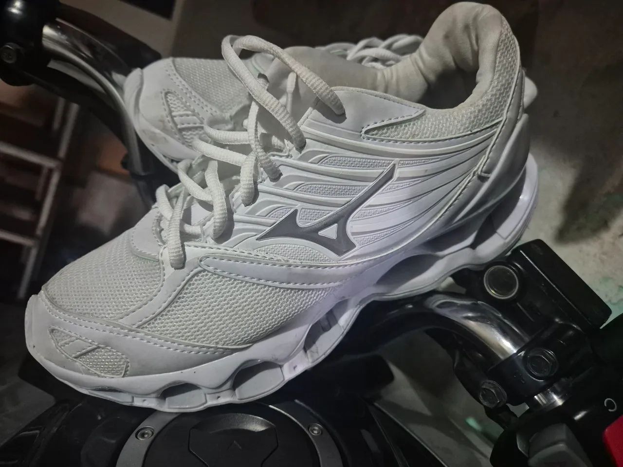 Tênis Mizuno Wave Prophecy 9 - Branco