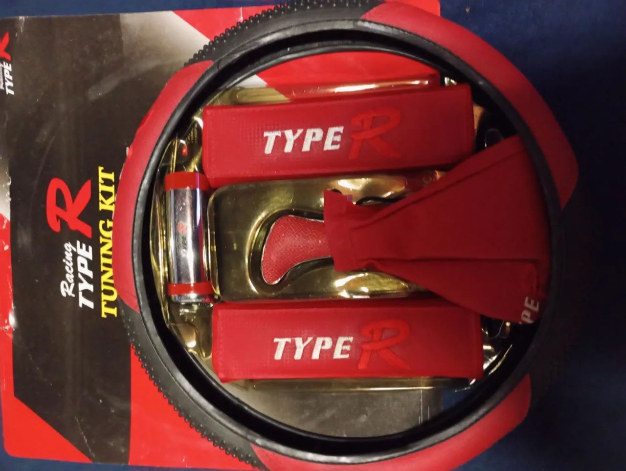 Vendo um Kit novo Volante, Capa de Volante e Engate de Marchas Tipo R Vermelho - Foto 4