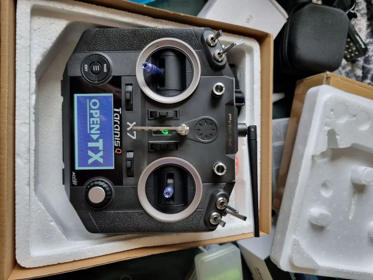 Radio qx7 com bateria