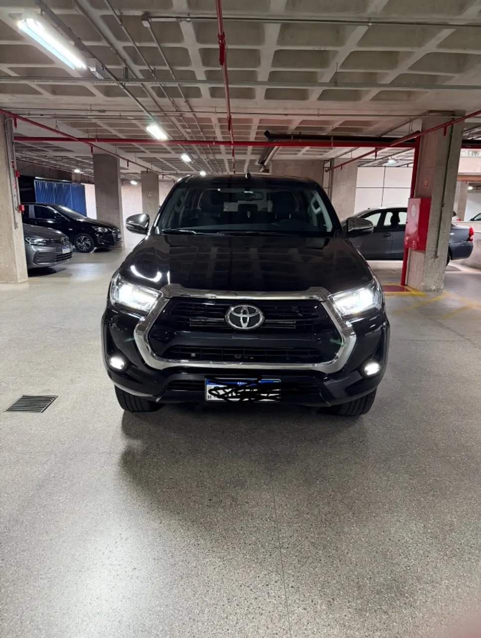 Toyota Hilux SRV 2024/2024 12.000km Valor R$270.000,00