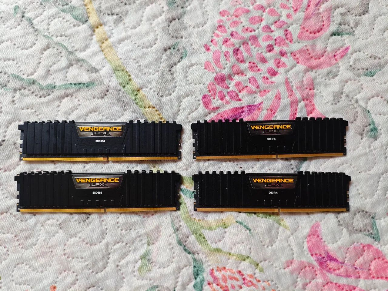 Memórias RAM Corsair Vengeance LPX DDR4