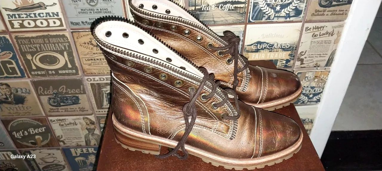 Bota luz da lua tamanho 35