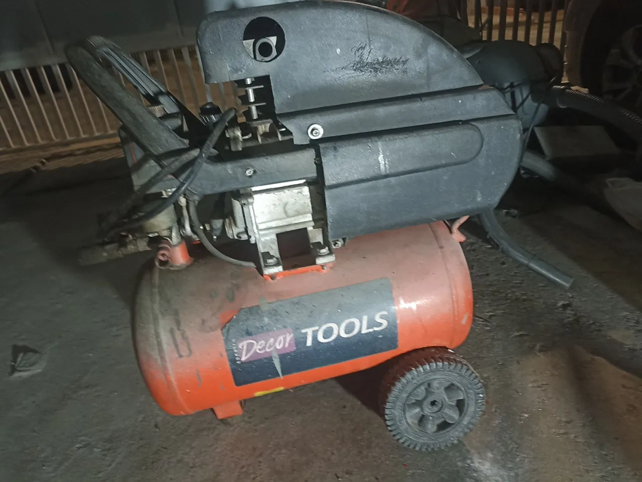 Compressor de ar Decor Tools 25 libras 