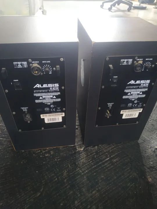 Caixas de Som Alesis Monitor One - Foto 3