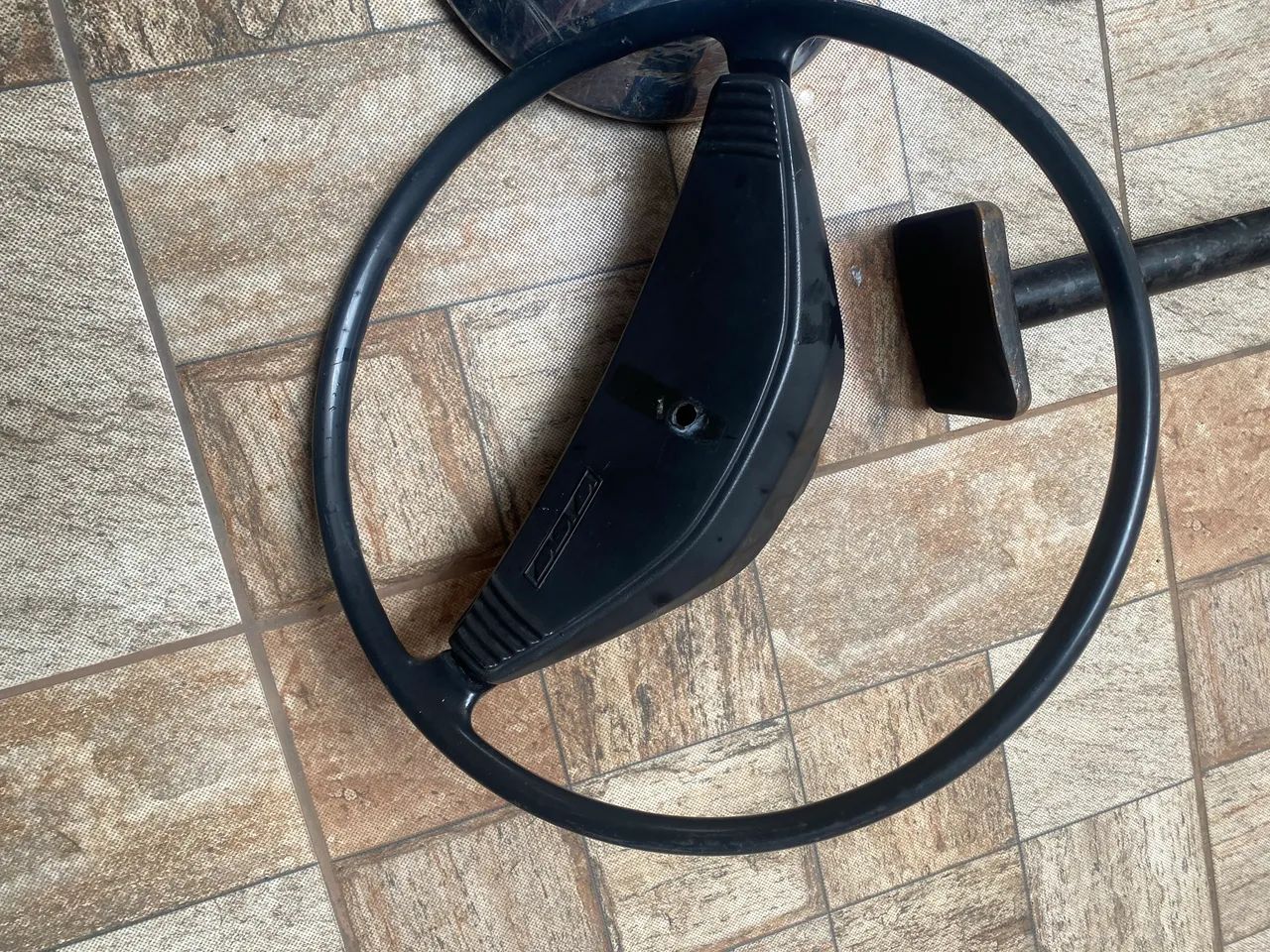 Calotas fusca , macaco , volante e chapéu Napoleão  - Foto 8