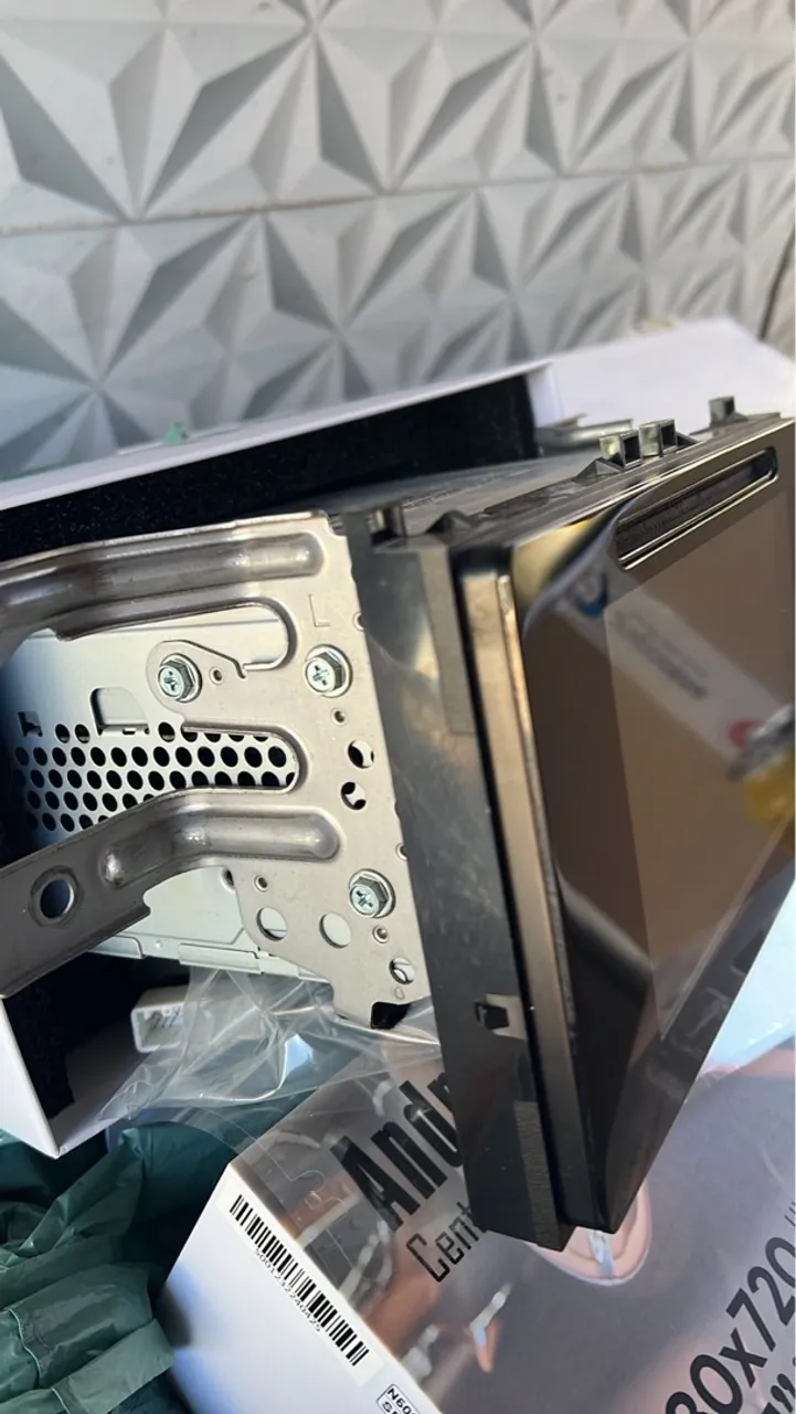 DVD do Corolla xei serve no GLI 2015 a 2020 ?