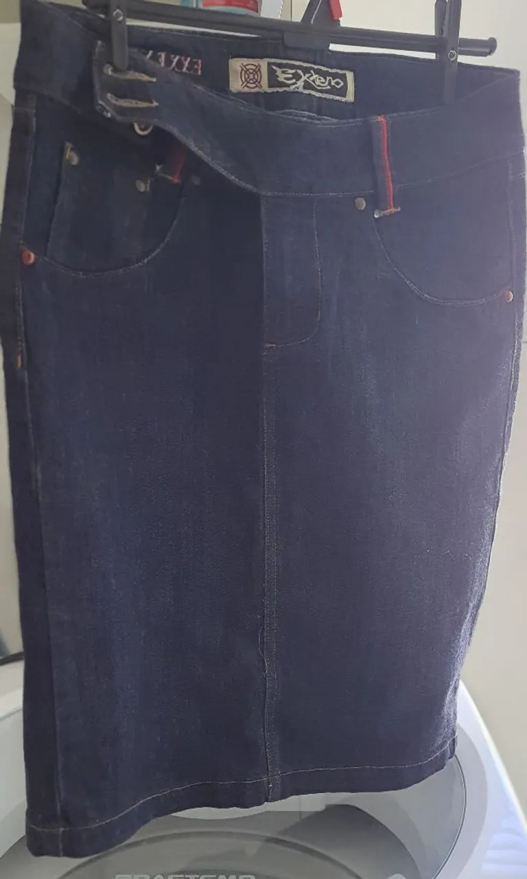 Saia Jeans, blusas, vestido e calças