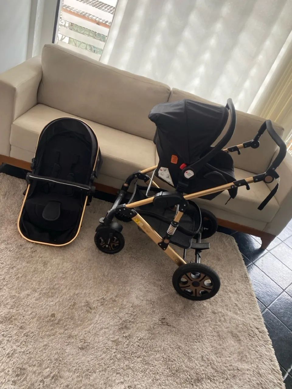 Carrinho de Bebê Luxo Dourado - Foto 4
