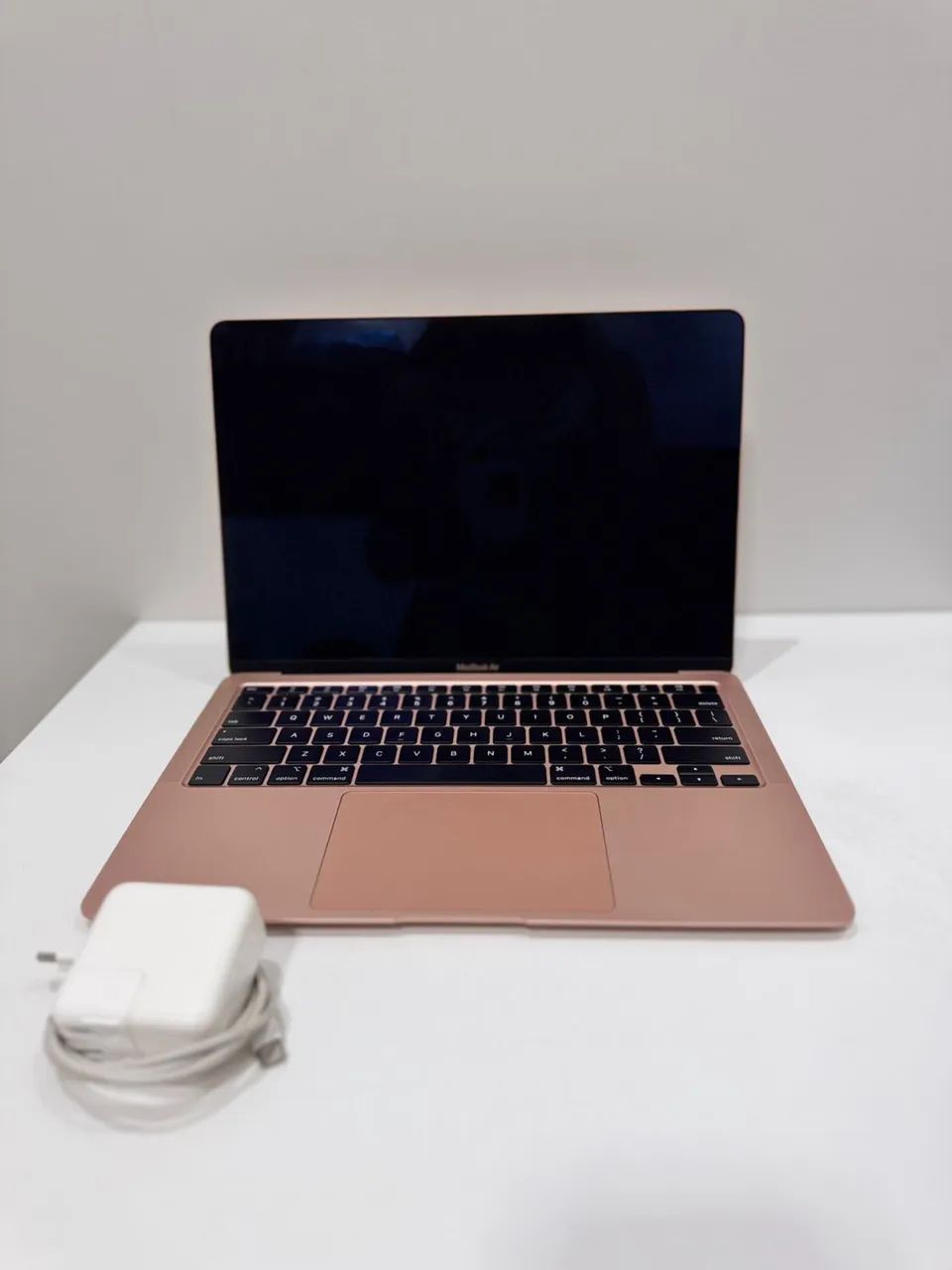 Apple M1 MacBook Air ローズゴールド(16GB/256GB) Macbook Air M1 8GB 256GB SSD Tela 133 Gold 2020