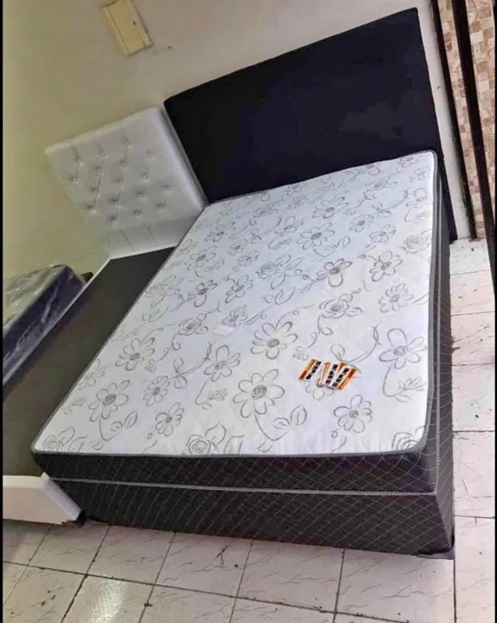 Conjunto especial, Cama box + cabeceira nova de fabrica - Foto 4