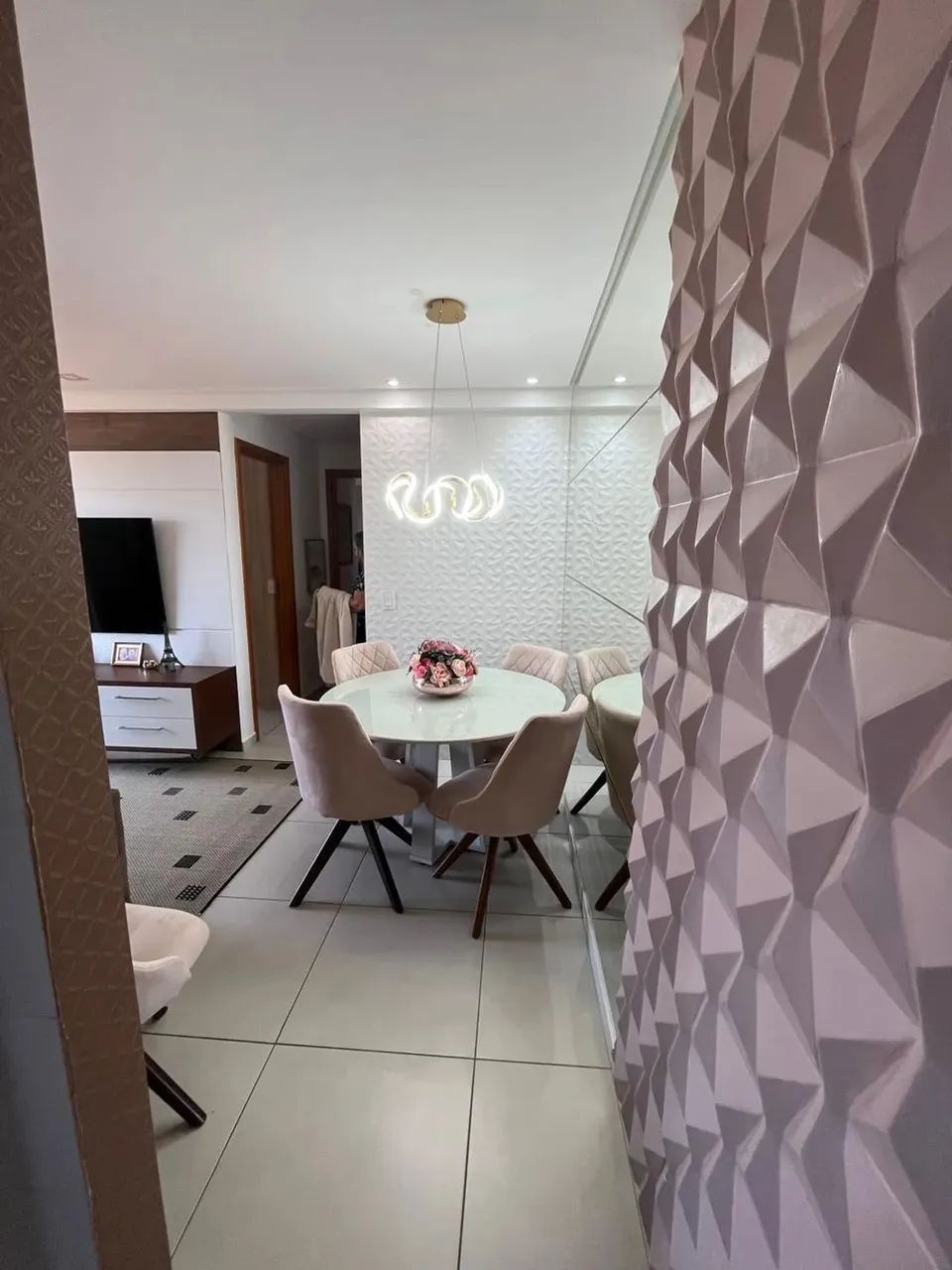 Spazio de Veneza - Estados - 61m² - 02 Quartos s/ 01 Suíte -01 vg - Sul - Ambientado com p - Foto 3