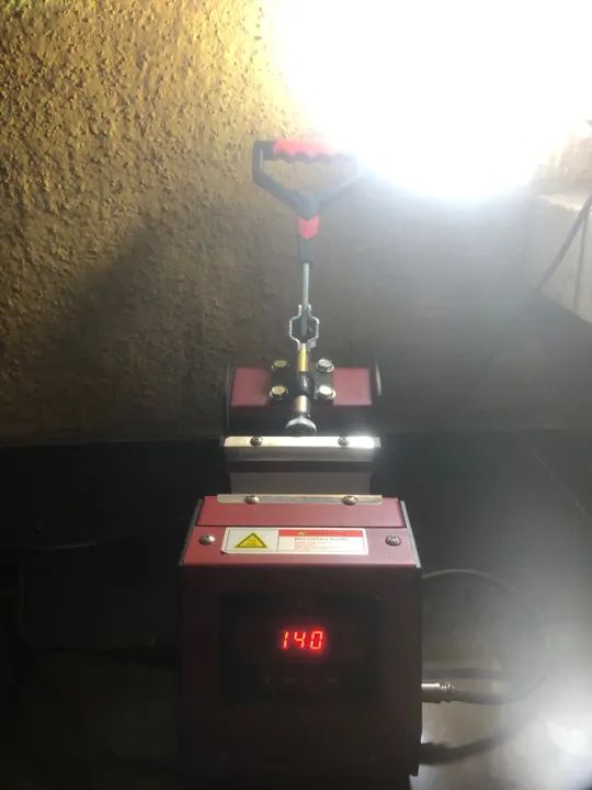 Prensa Térmica para Canecas 220volts - Foto 2