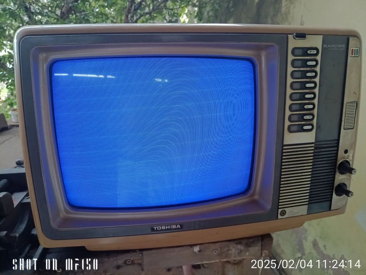 Vendo tv antiga Toshiba  - Foto 5
