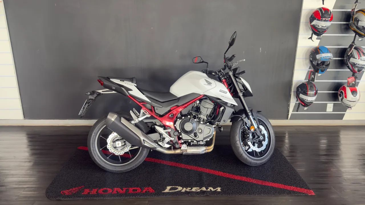 Hornet 750