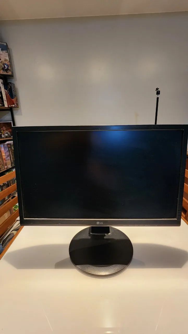 Monitor Lg Flatron 22mp55pq 21,5 Polegadas Excelente Estado com Visor horz/vertical
