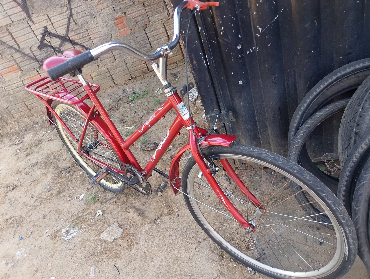 Bicicleta Vermelha - Ideal para Passeios