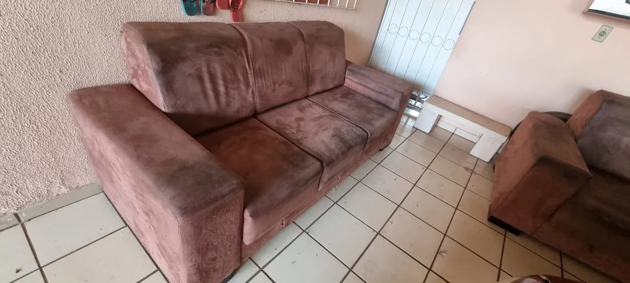 Sofá 3 e 2 lugares