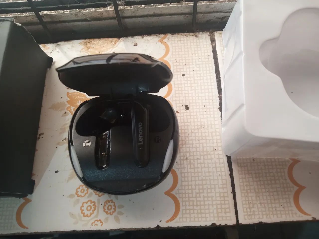 Fone de ouvido bluetooth Lenovo leia  - Foto 3