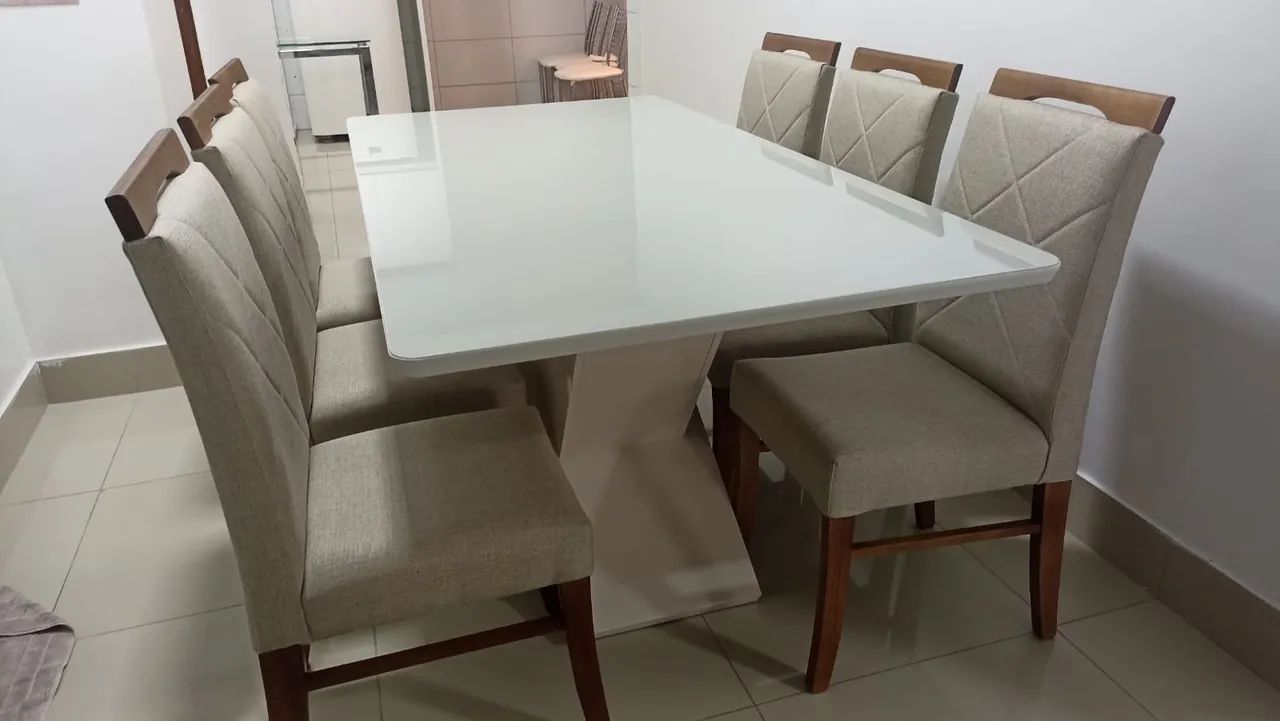 Mesa de Jantar Branca 6 lugares de madeira completa 