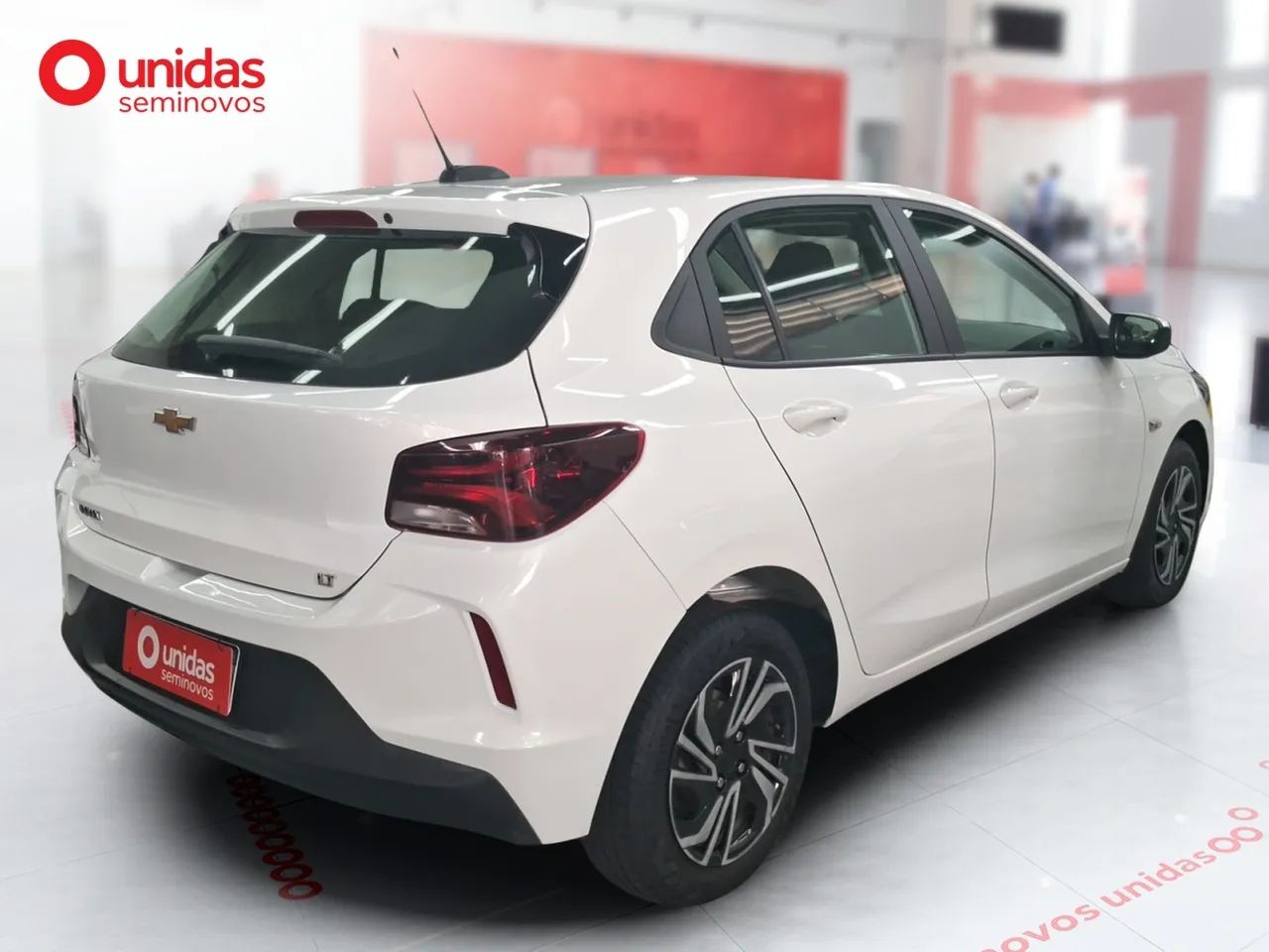 Chevrolet Onix Hatch LT 1.0 12V Flex Mec. 4P 2024 - Foto 4
