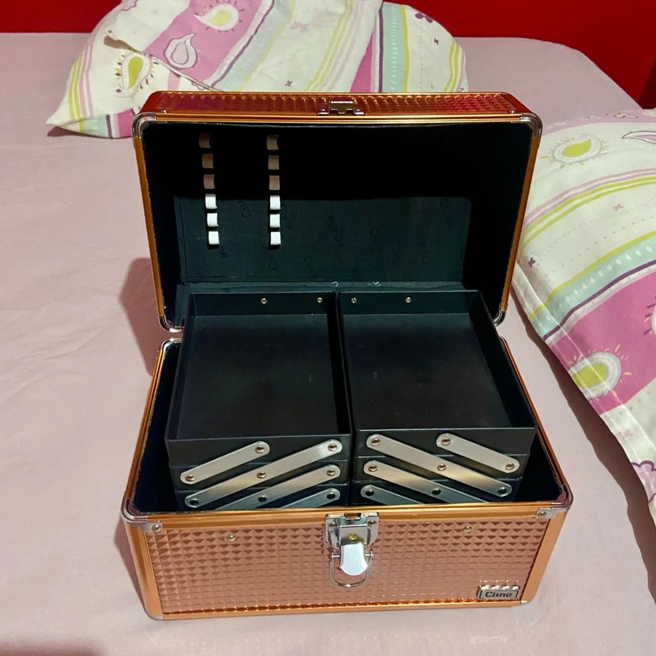 Maleta de Maquiagem Rose Gold Cisne - Foto 2