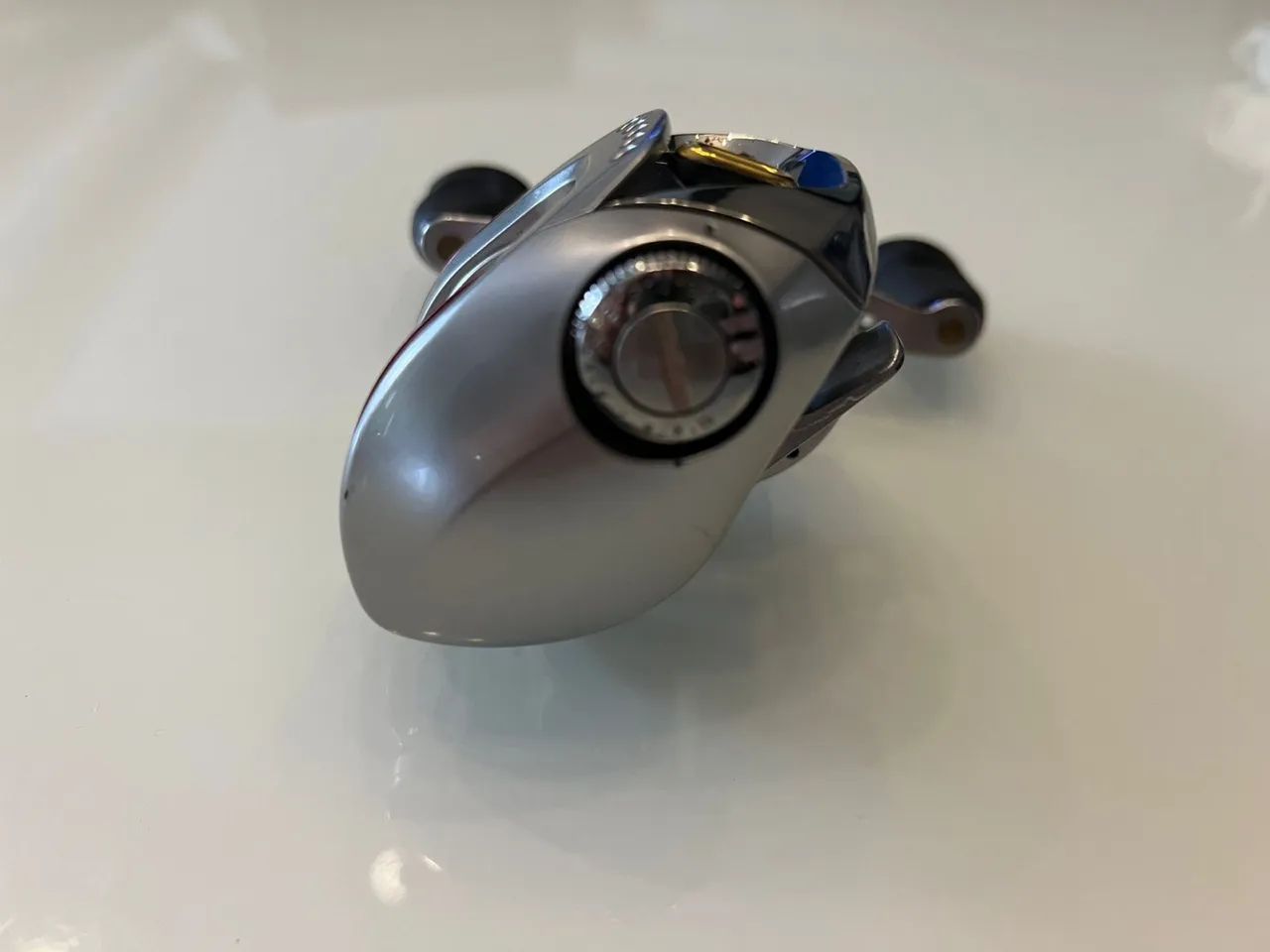 Carretilha Daiwa Zillion 100 SHLA 7.1:1 - esquerda - japonesa  - Foto 3