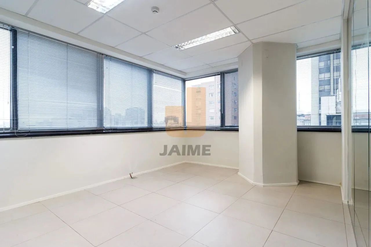 Excelente sala Comercial, 6 vagas, localizado a uma quadro do Metrô, perto do Shopping Pau - Foto 9